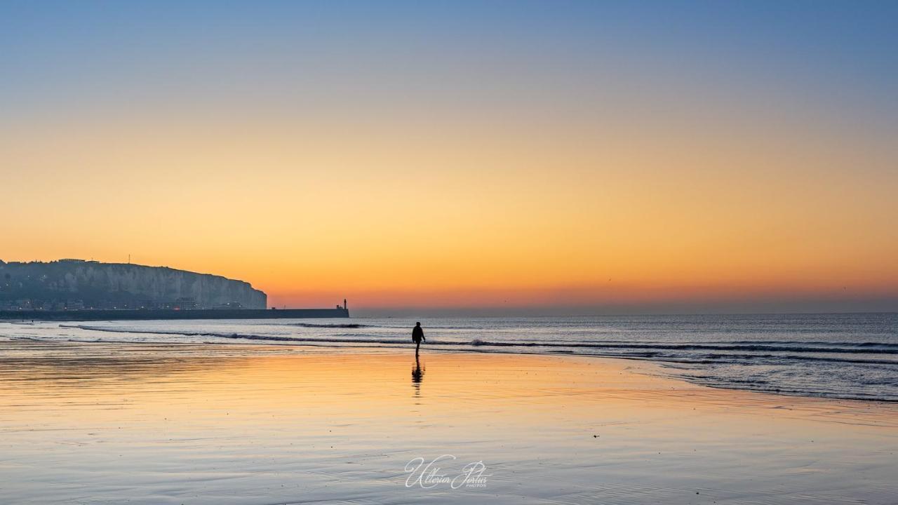 Idealement Situe "Le Studio" Les Locations Isahora Sont Aussi A 2 Pas Du Chateau D'Eu, Des Falaises Du Treport, De Mers Les Bains Et Aux Portes De La Baie De Somme Eu (Sekwana Nadmorska) Zewnętrze zdjęcie