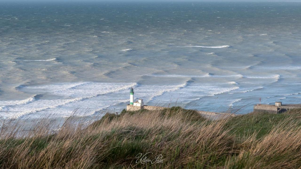 Idealement Situe "Le Studio" Les Locations Isahora Sont Aussi A 2 Pas Du Chateau D'Eu, Des Falaises Du Treport, De Mers Les Bains Et Aux Portes De La Baie De Somme Eu (Sekwana Nadmorska) Zewnętrze zdjęcie